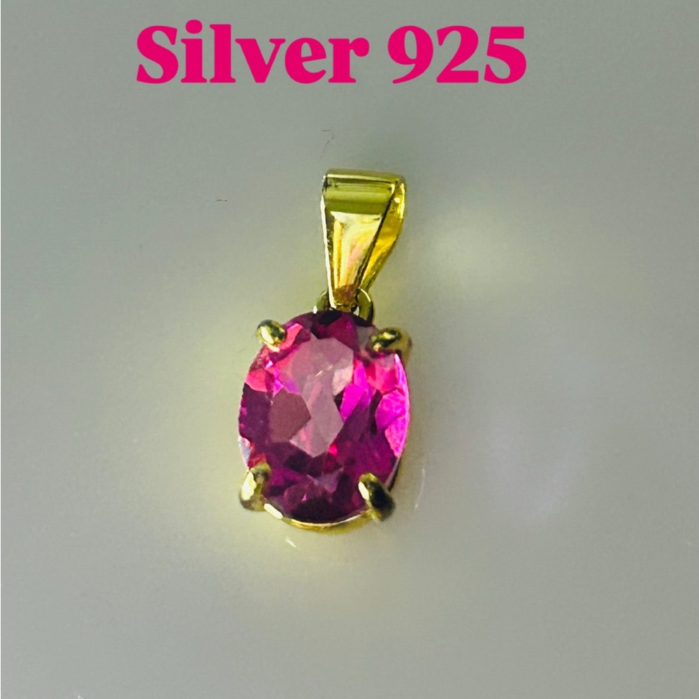 Elegant Pink Topaz Gemstone Pendant